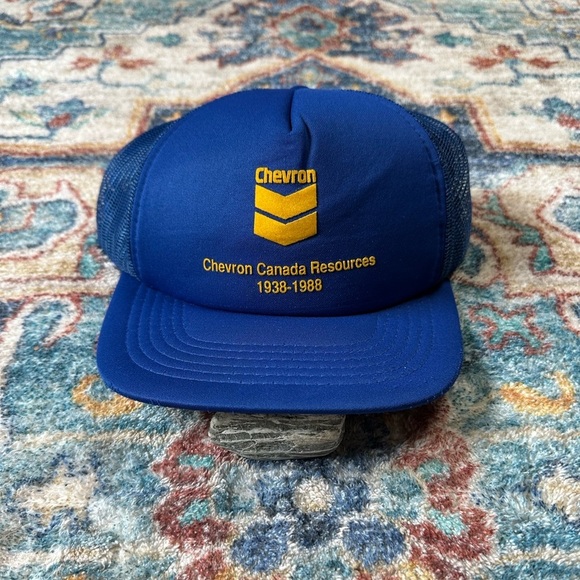 Vintage 1980s Chevron Trucker Hat - Picture 1 of 7